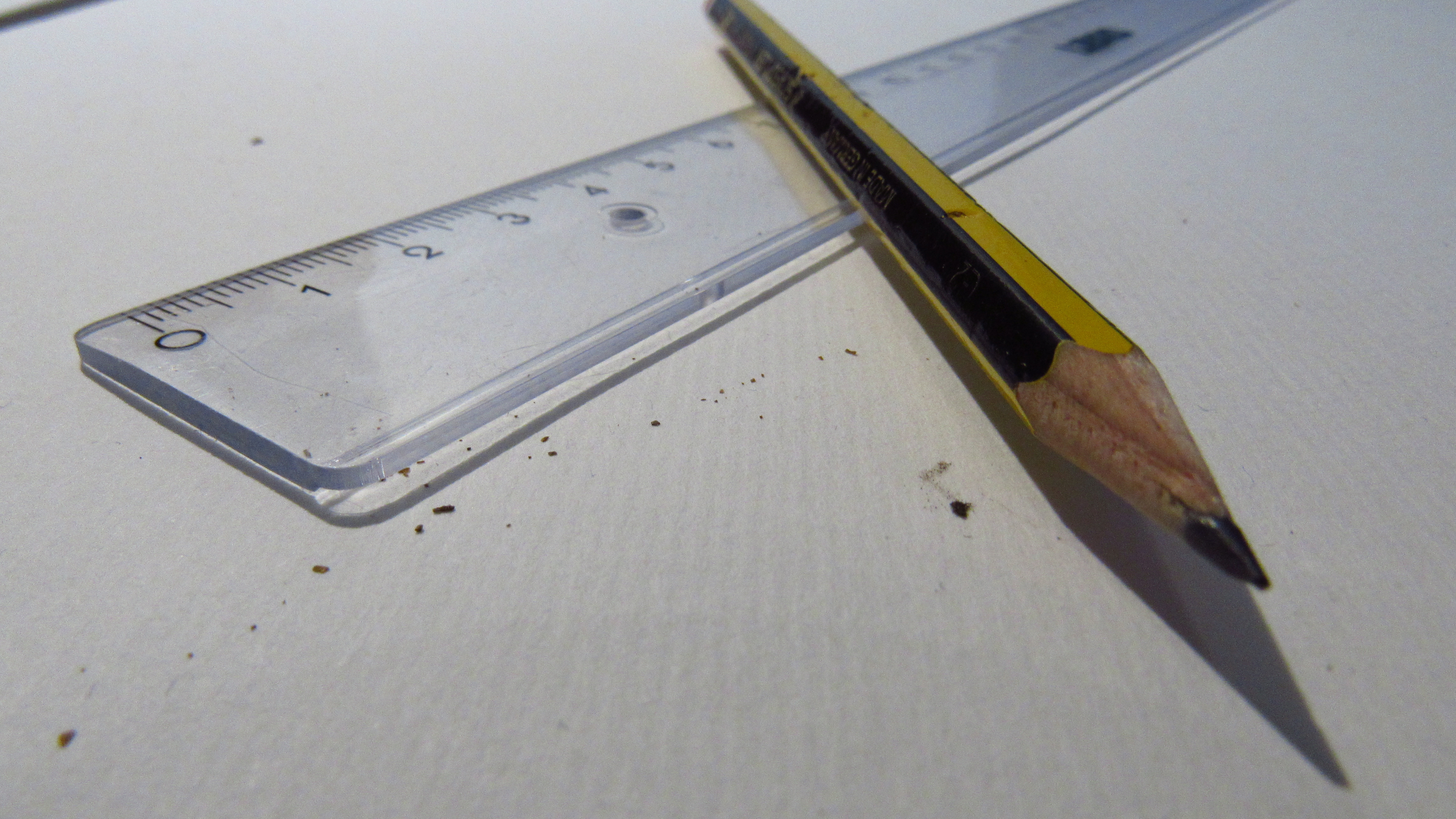 Bleistift und Lineal align=